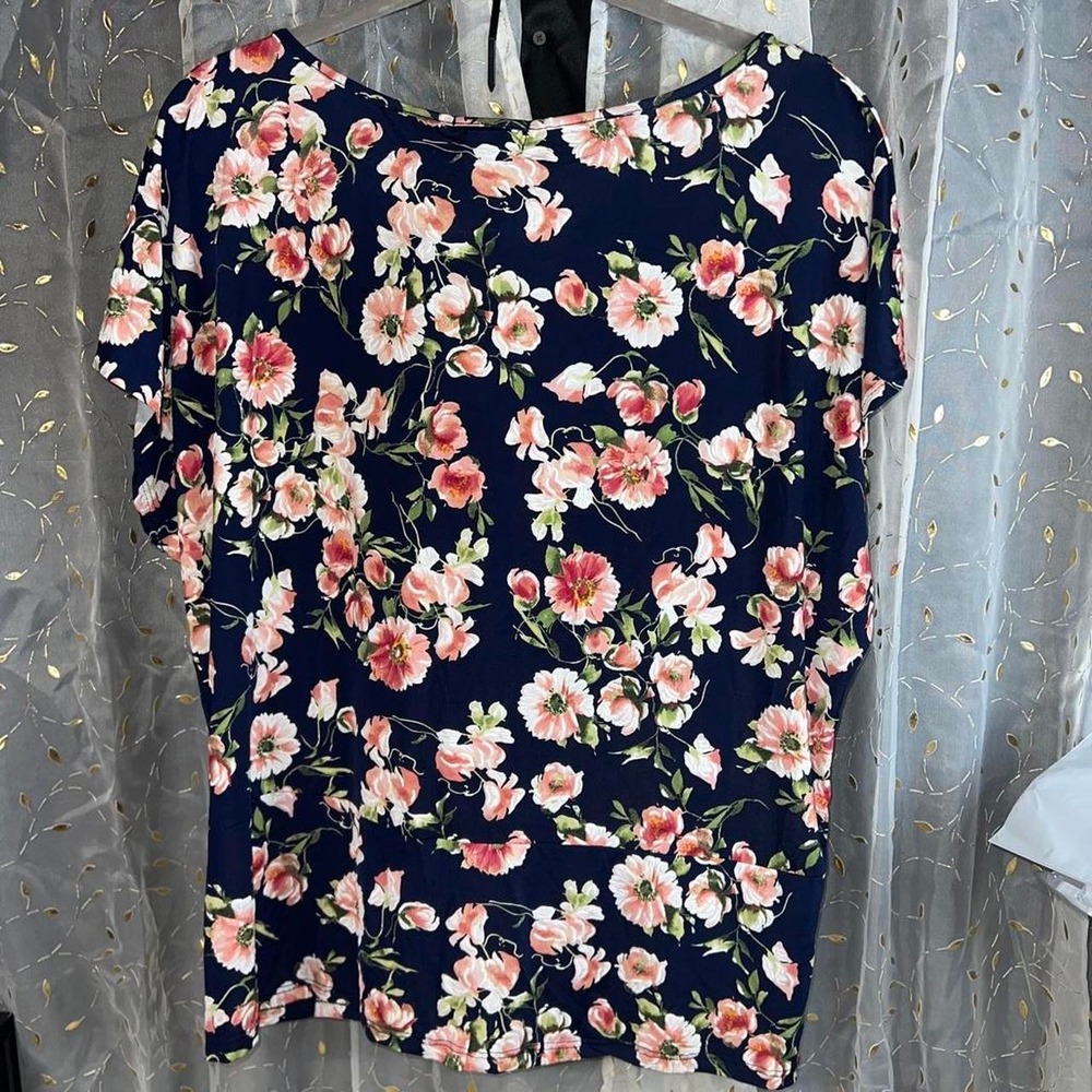 Emi & Joe Women 3X Navy Blue Floral Twist Front Grommet Blouse NWT PT18440 - Picture 5 of 5
